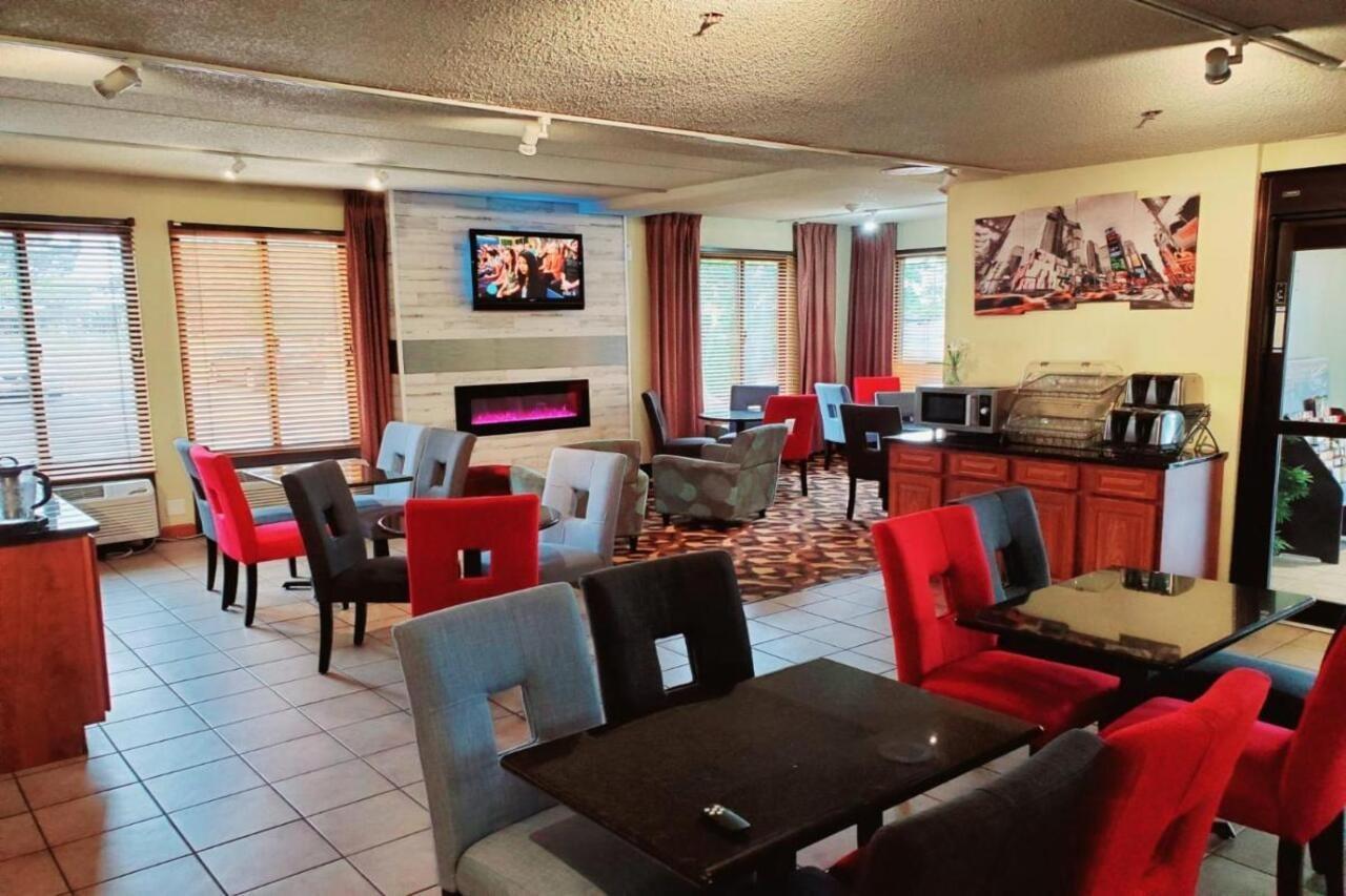 Country Inn & Suites By Radisson, Canton Near Hall Of Fame North Canton Eksteriør billede