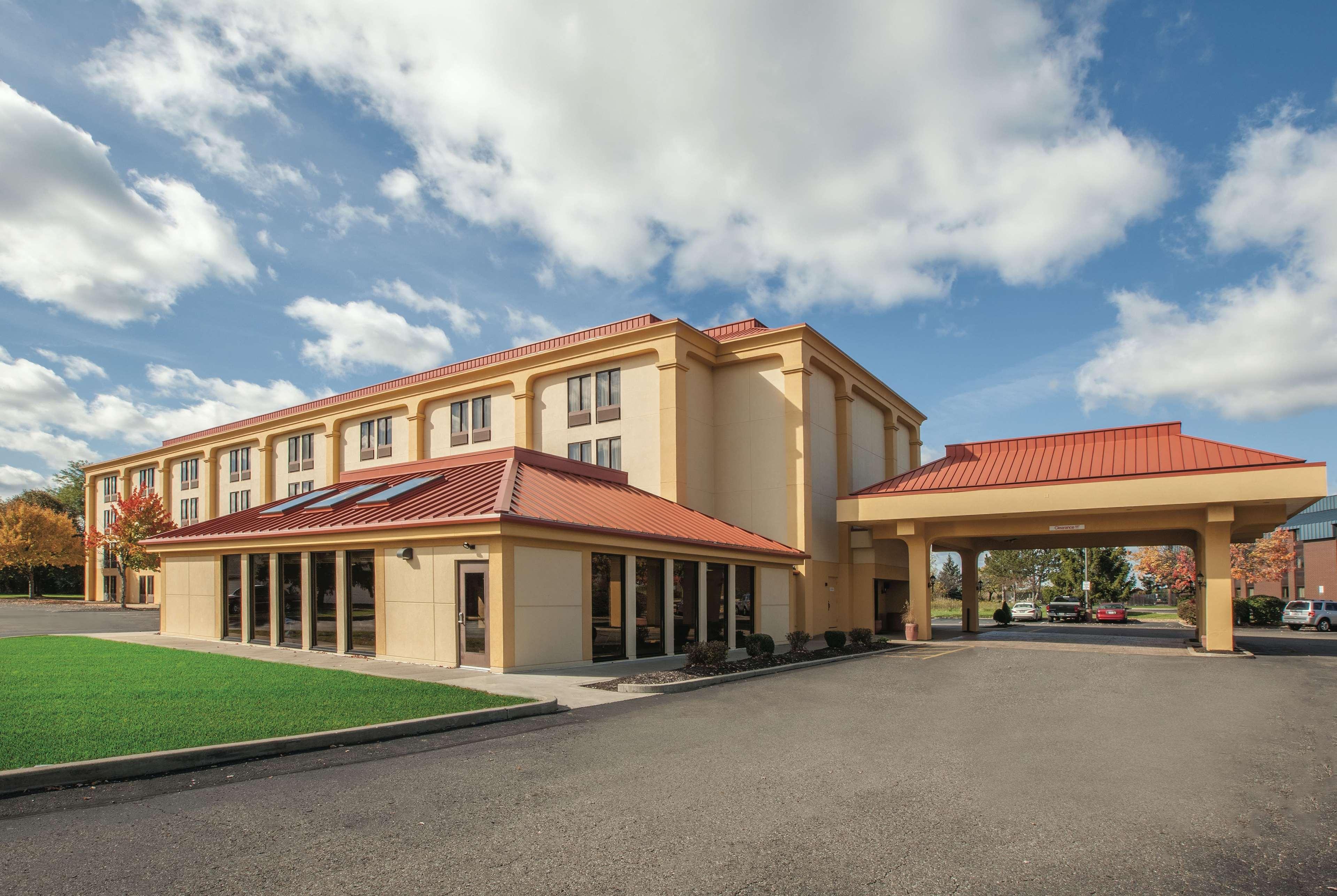 Country Inn & Suites By Radisson, Canton Near Hall Of Fame North Canton Eksteriør billede