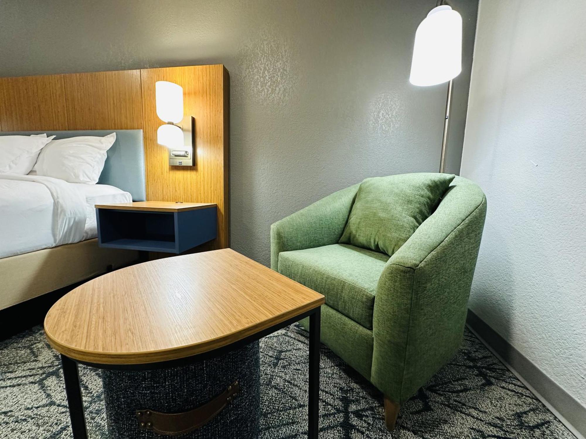 Country Inn & Suites By Radisson, Canton Near Hall Of Fame North Canton Eksteriør billede