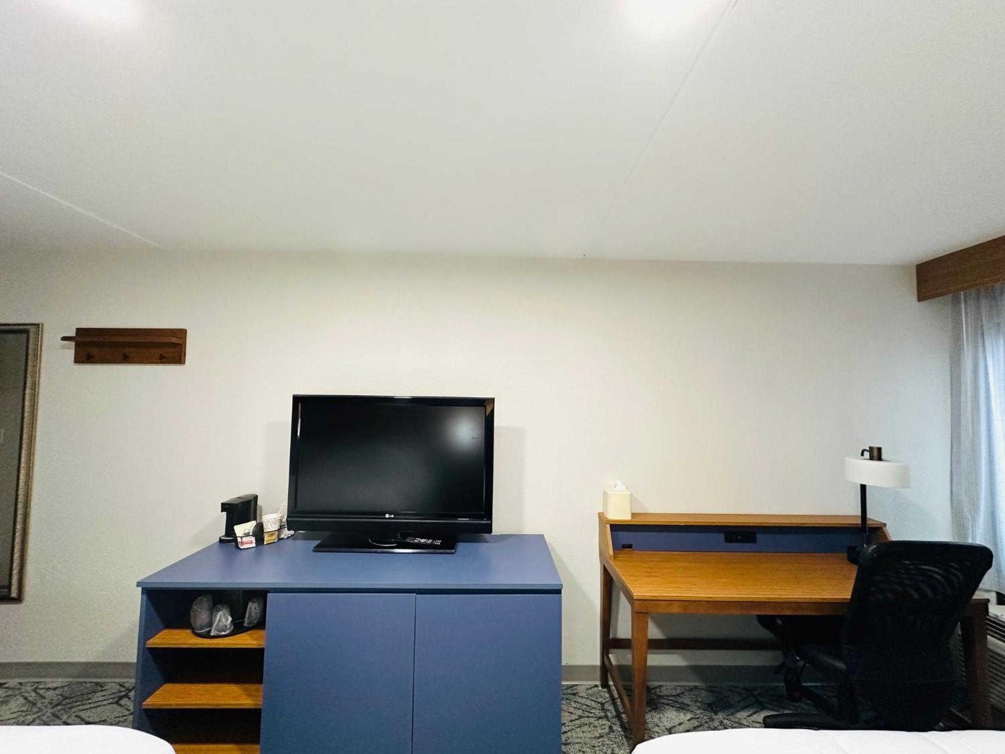 Country Inn & Suites By Radisson, Canton Near Hall Of Fame North Canton Eksteriør billede
