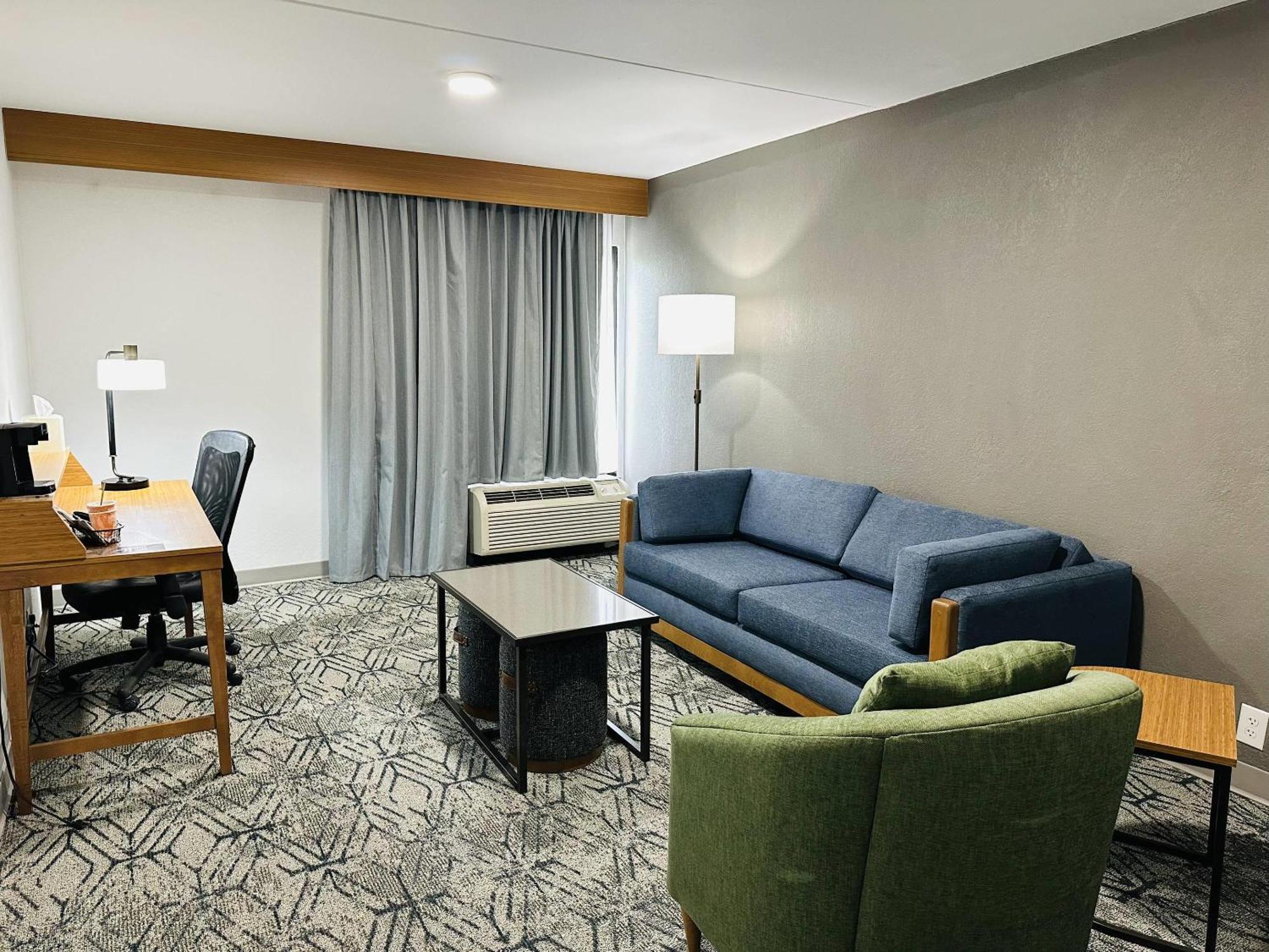 Country Inn & Suites By Radisson, Canton Near Hall Of Fame North Canton Eksteriør billede