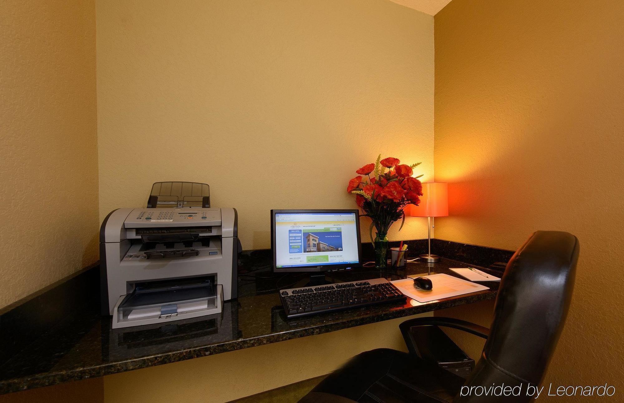 Country Inn & Suites By Radisson, Canton Near Hall Of Fame North Canton Eksteriør billede